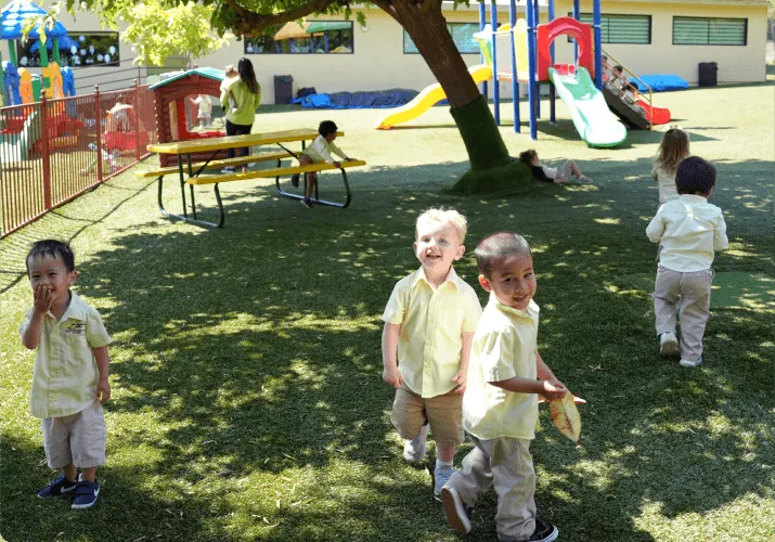 Children learning at Palos Verdes Montessori Academy, Palos Verdes Peninsula – photo 48